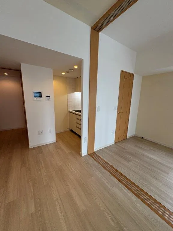 Central Crib Roppongi I - Interior - ["Flooring", "Floor", "Wood flooring"]
