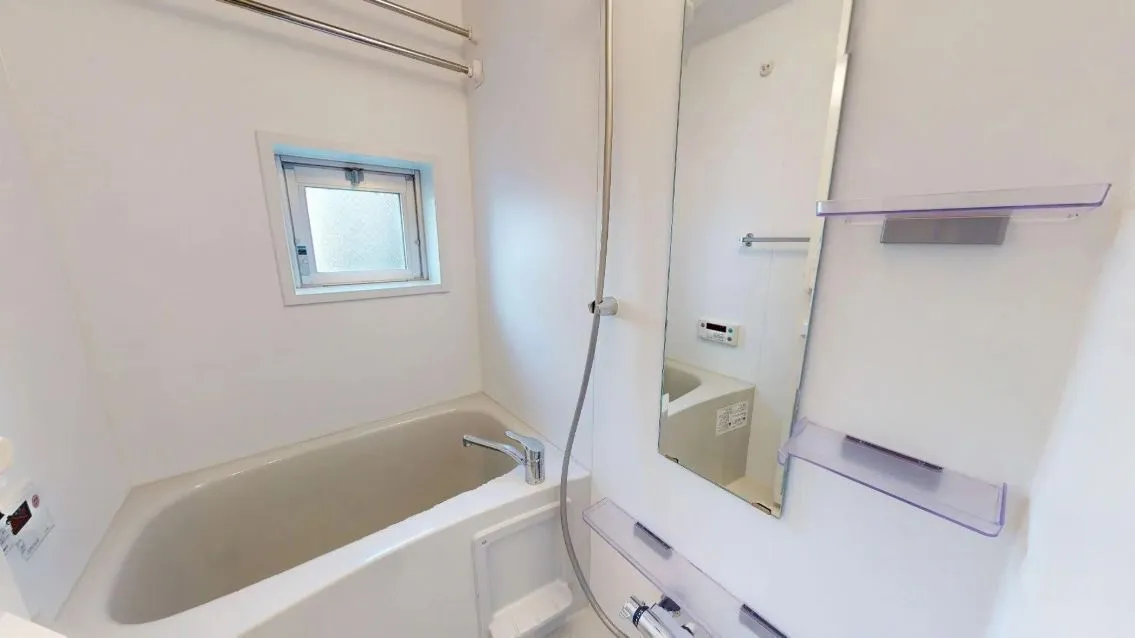 Hmlet Gakugei Daigaku - Interior - ["Plumbing fixture", "Plumbing", "Bathtub"]