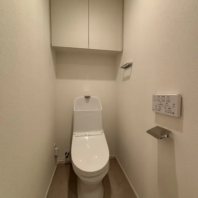 Park Axis Bunkyo Hongo - Interior - ["Flooring", "Floor", "Toilet seat"]