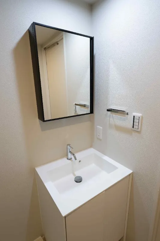 Atrio Flats Togoshi - Interior - ["Bathroom Sink", "Plumbing fixture", "Flooring"]