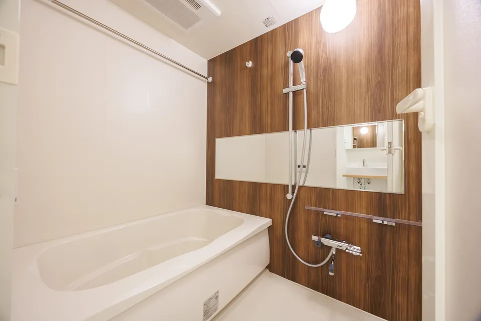 Hmlet Bunkyo Korakuen - Interior - ["Bathroom", "Plumbing fixture", "Flooring"]