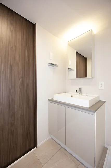 EDIT Nishi-Ikebukuro - Interior - ["Flooring", "Interior design", "Floor"]