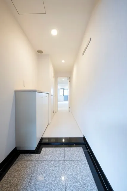 Ebisu Garden Terrace - Interior - ["Building", "Fixture", "House"]
