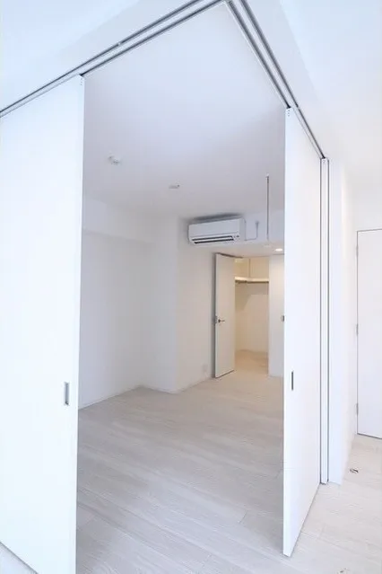 JP Noie Ebisu West - Interior - ["Flooring", "Floor", "Door"]
