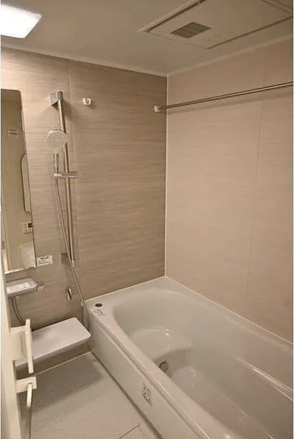 Shibuya Property Tower - Interior - ["Bathtub", "Property", "Plumbing fixture"]