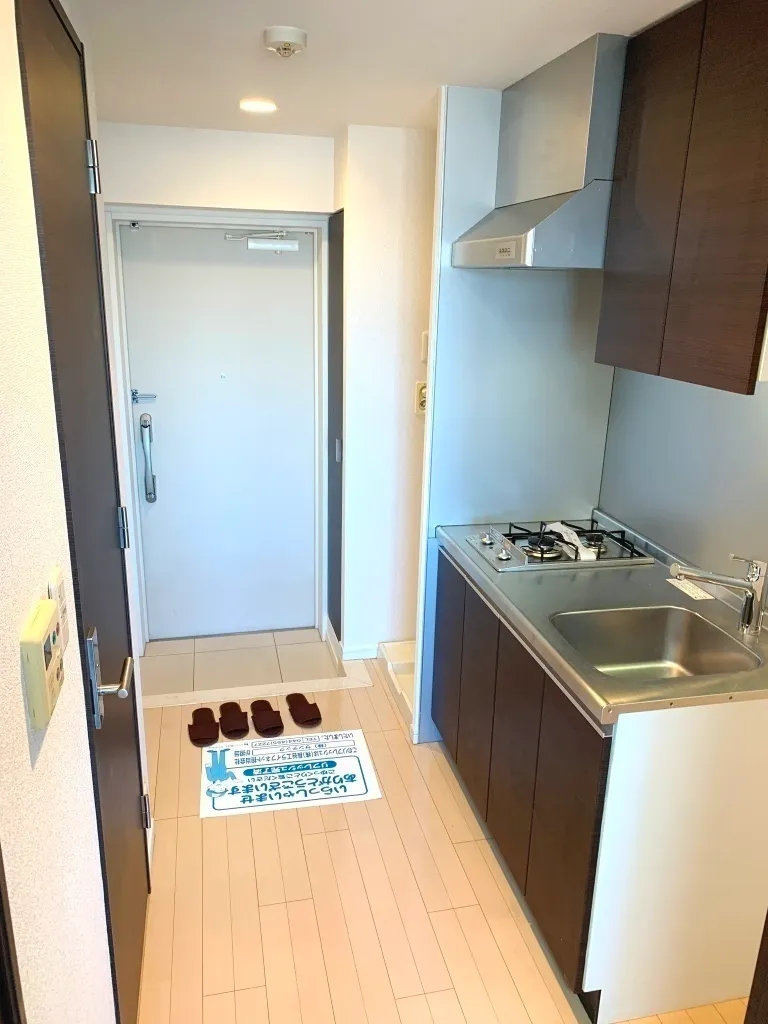 Ecology Toritsu University Residence - Interior - ["Flooring", "Floor", "Interior design"]