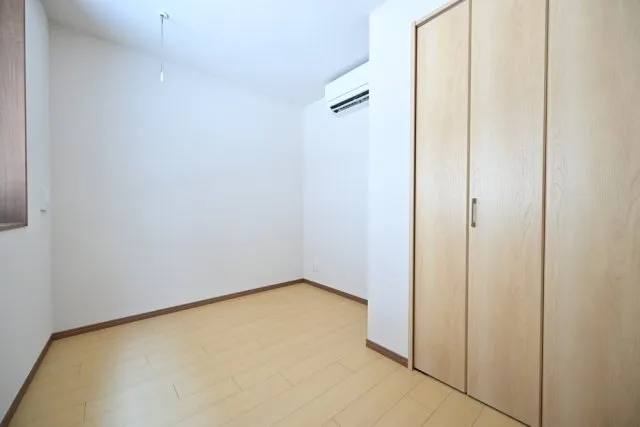 CENTRAL GARDEN RESIDENCE TOKYO - Interior - ["Flooring", "Floor", "Wood"]