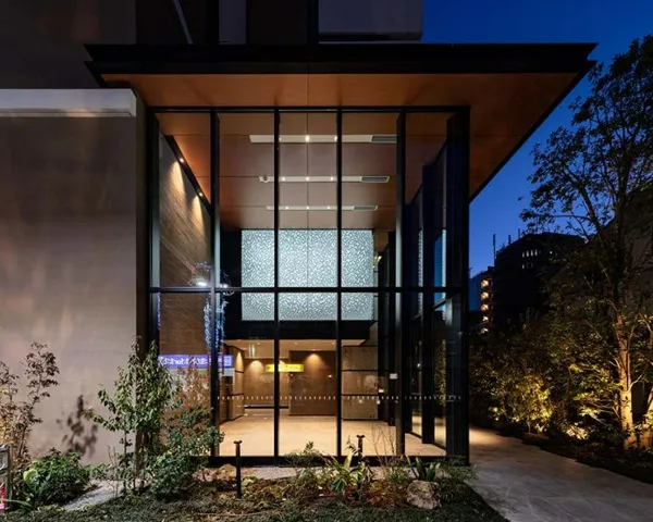 Latierra Itabashi - Exterior - ["Glass", "Composite material", "Commercial building"]