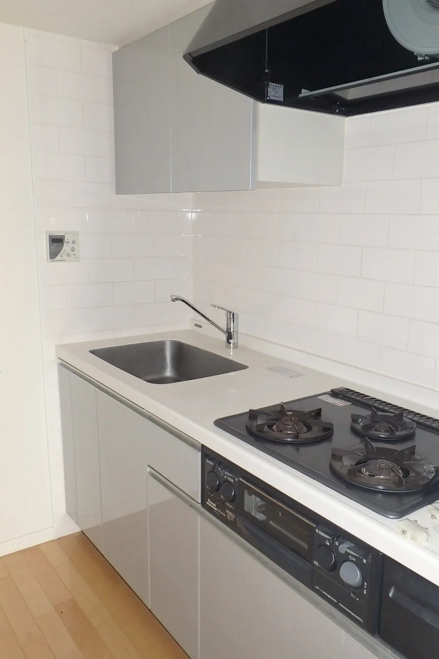 Esty Maison Kinshicho II - Interior - ["Kitchen sink", "Countertop", "Property"]