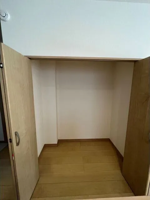 Kolet Senjo Taipei #02 - Interior - ["Wood", "Flooring", "Floor"]