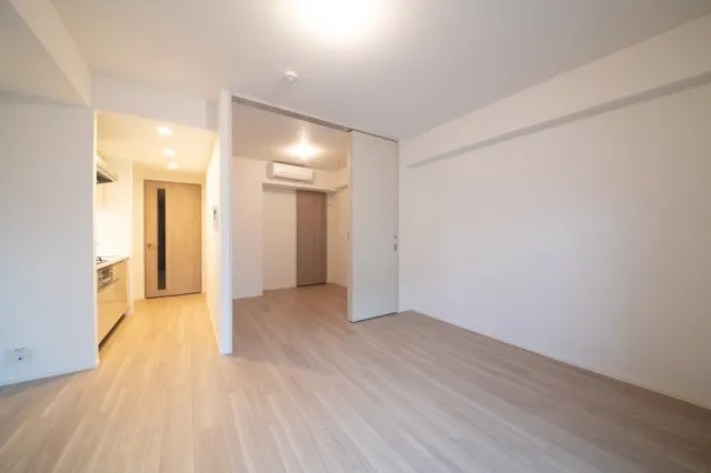 Proud Flat Tsukishima Avenue - Interior - ["Flooring", "Floor", "Ceiling"]
