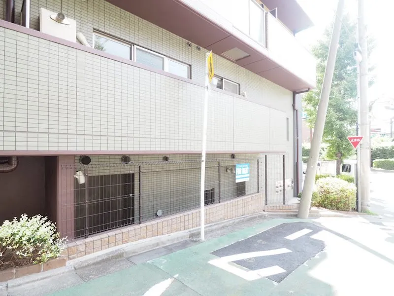 Residia Bunkyo Otowa - Interior - ["Plant", "Building", "Shade"]
