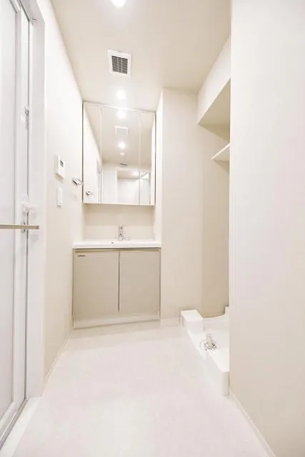 Urbanex Kinshi Park II - Interior - ["Flooring", "Floor", "Ceiling"]