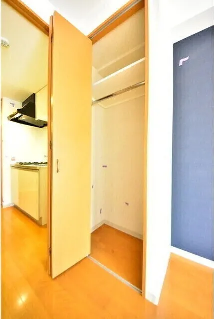 Aperto Nishi Shinjuku - Interior - ["Property", "Cabinetry", "Building"]