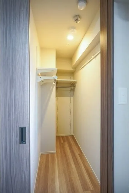 Due Fuchu I - Interior - ["Flooring", "Wood", "Floor"]