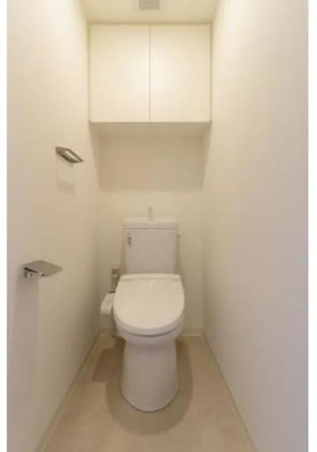 WASEDA APARTMENT - Interior - ["Flooring", "Floor", "Toilet seat"]