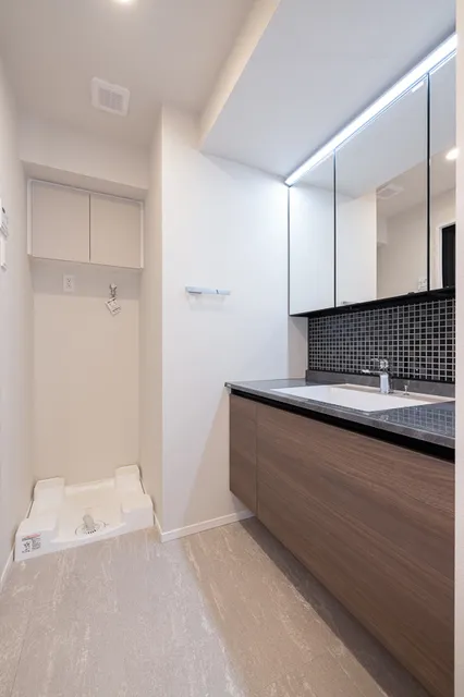 Monolith Hiroo - Interior - ["Flooring", "Floor", "Ceiling"]