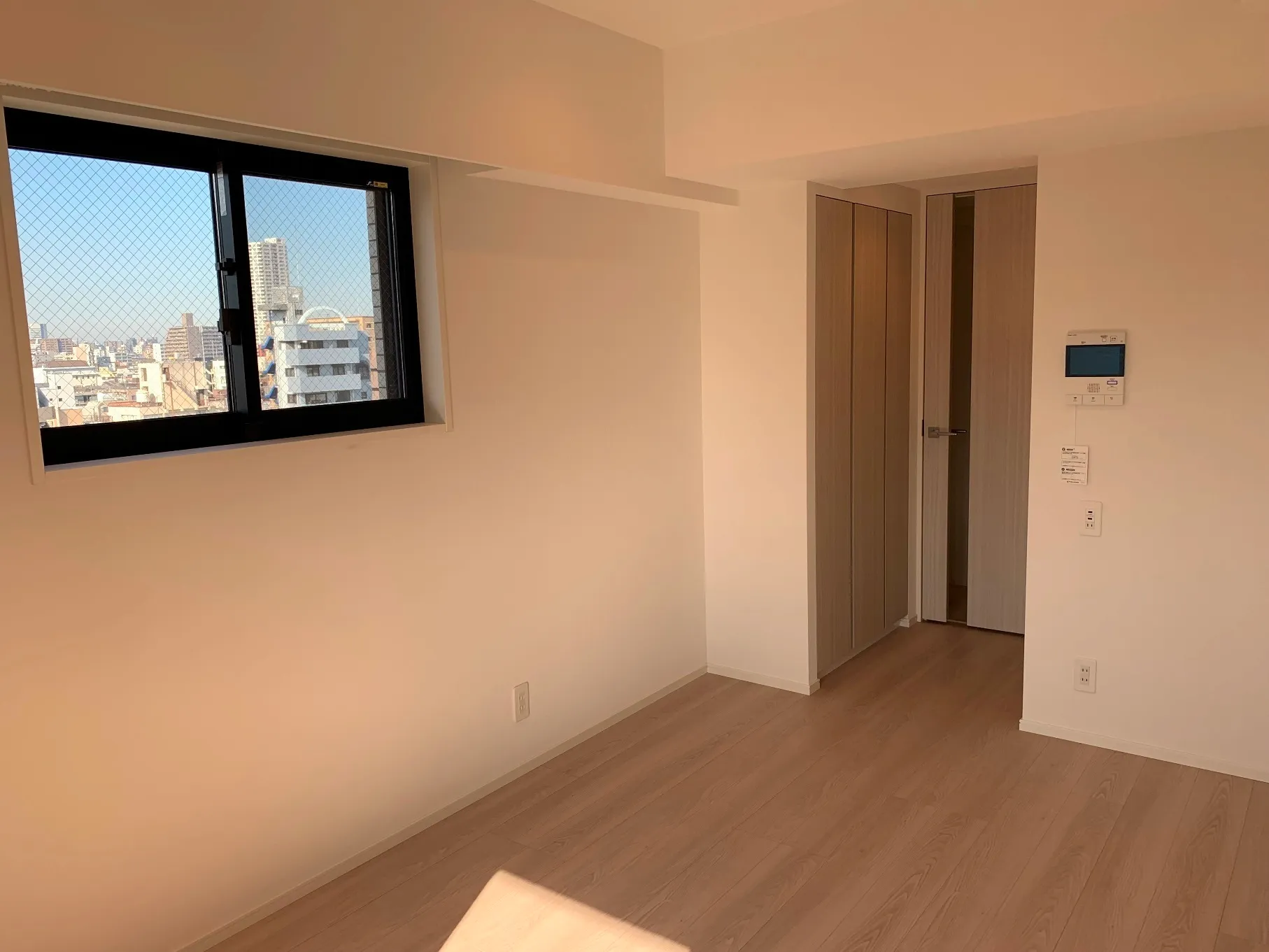 Due Minowa II - Interior - ["Floor", "Flooring", "Wood flooring"]