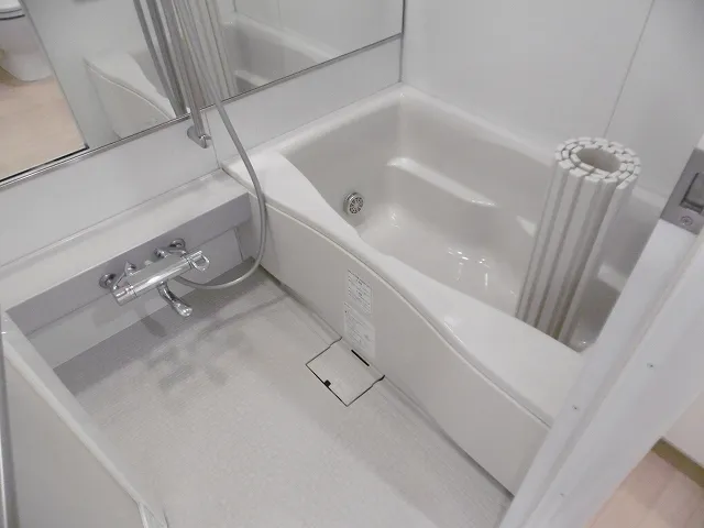 Doue Minami Azabu - Interior - ["Plumbing fixture", "Tap", "Rectangle"]