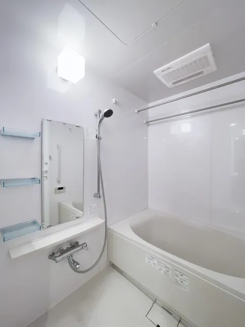 Comforia Komaba - Interior - ["Plumbing fixture", "Tap", "Building"]