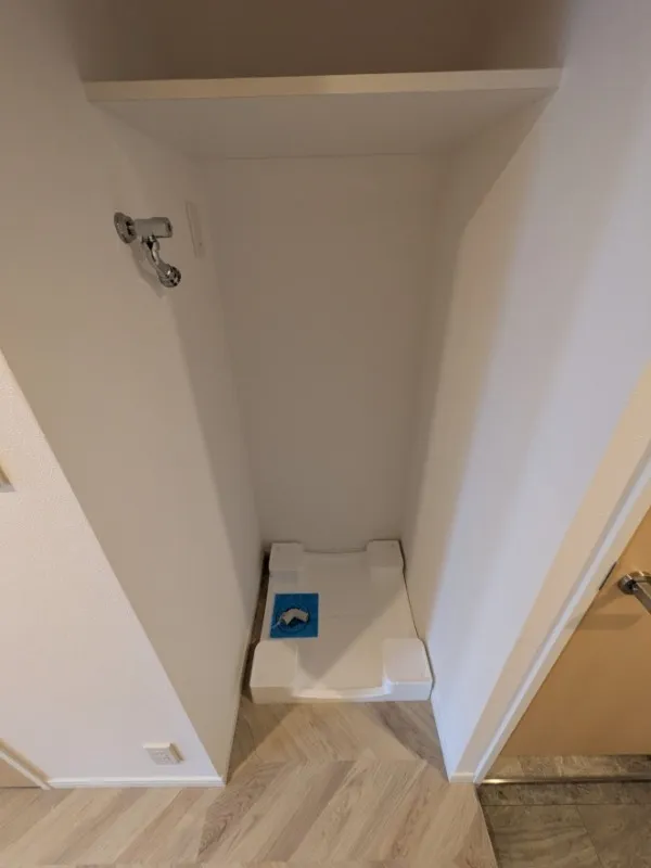 Residia Kanda - Interior - ["Wood", "Flooring", "Floor"]