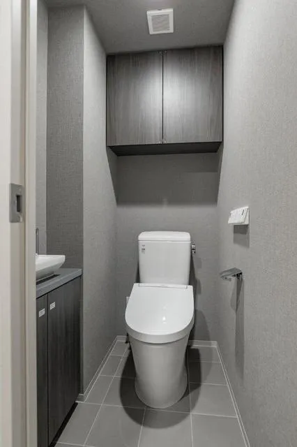 Urban Core Hatanodai - Interior - ["Toilet seat", "Flooring", "Plumbing fixture"]