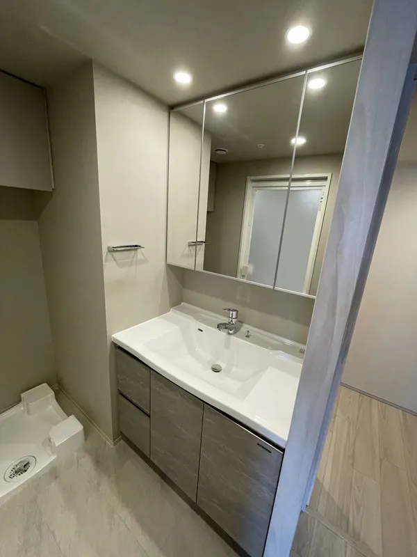 Fine Residence Kyoto Gojo-Dori - Interior - ["Flooring", "Floor", "Interior design"]