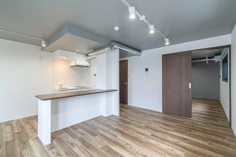 K-Suite Tokyo Toritsu Daigaku - Interior - ["Flooring", "Ceiling", "Floor"]