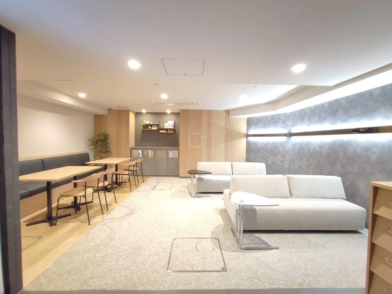 Cross Residence Takadanobaba - Other - ["Interior design", "Flooring", "Furniture"]