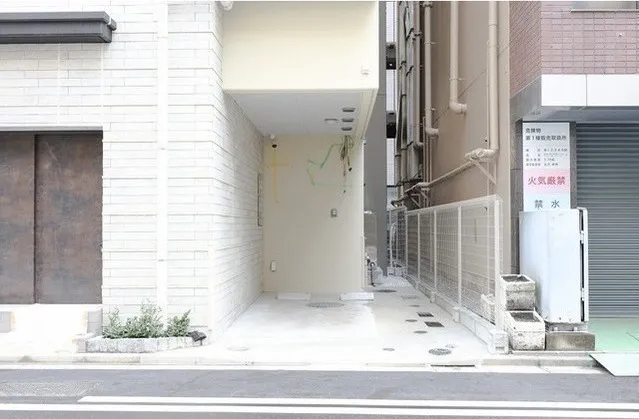 Grand Chiyoda Iwamotocho - Other - ["Composite material", "Concrete", "Spoke"]