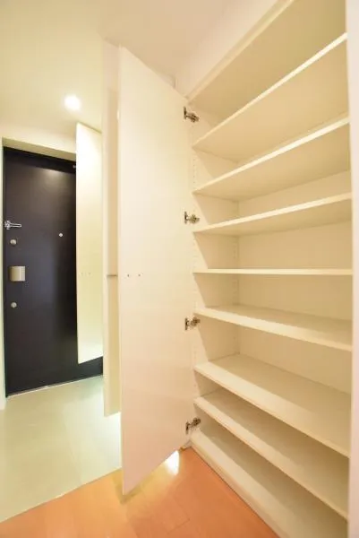 Brillia Ist Sangenjaya Ivy Terrace - Interior - ["Property", "Room", "Interior design"]