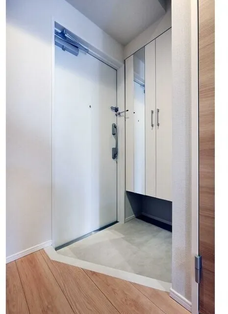 Alpha Prime Toyocho - Interior - ["Flooring", "Wood", "Floor"]