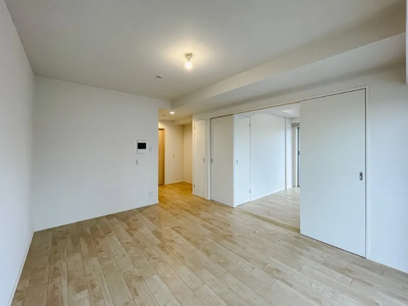 Castalia Hatsudai - Interior - ["Flooring", "Floor", "Wood flooring"]