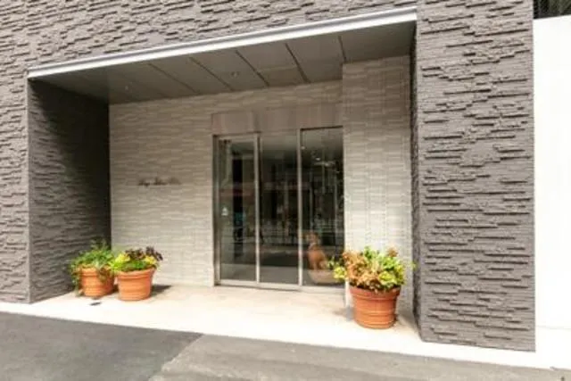 Long Island Ebisu - Exterior - ["Concrete", "Building material", "Home Door"]