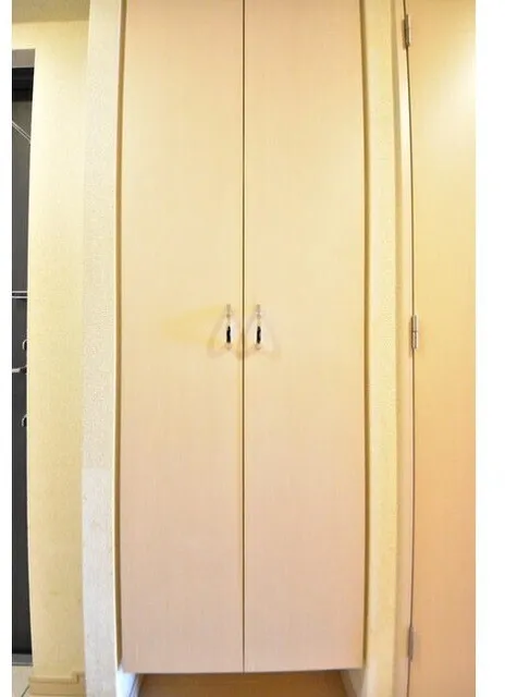 Feel A Shibuya - Interior - ["Wood", "Flooring", "Floor"]
