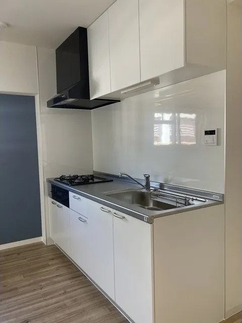 Maison De Loire - Interior - ["Kitchen", "Major appliance", "Kitchen Sink"]