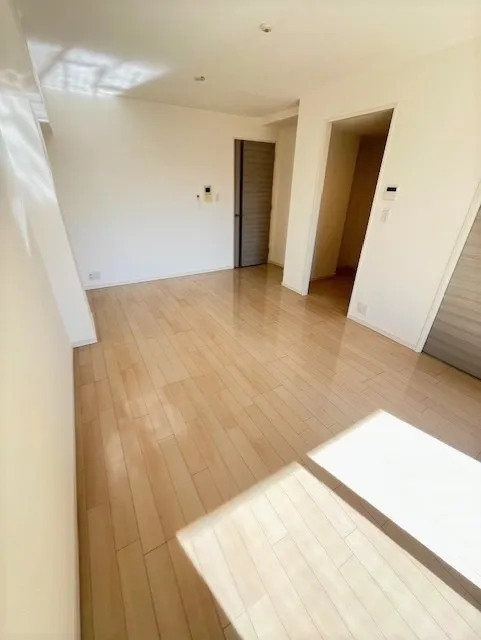 Residia Tower Kamiikebukuro (Tower Building) - Interior - ["Flooring", "Floor", "Wood"]