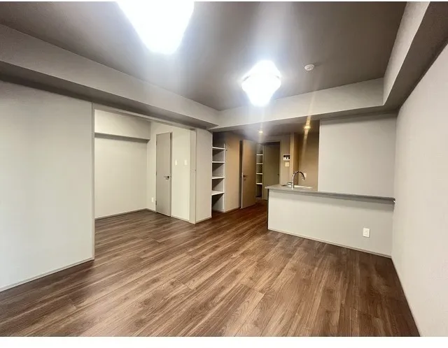 Comforia Liv Hatchobori - Interior - ["Flooring", "Floor", "Ceiling"]