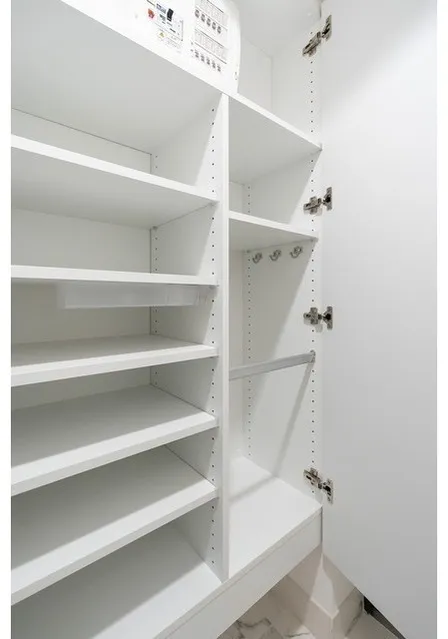Comforia Takenotsuka East - Interior - ["Shelving", "Shelf", "Cupboard"]
