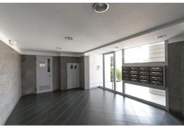 Flat Hamadayama - Exterior - Building entrance
