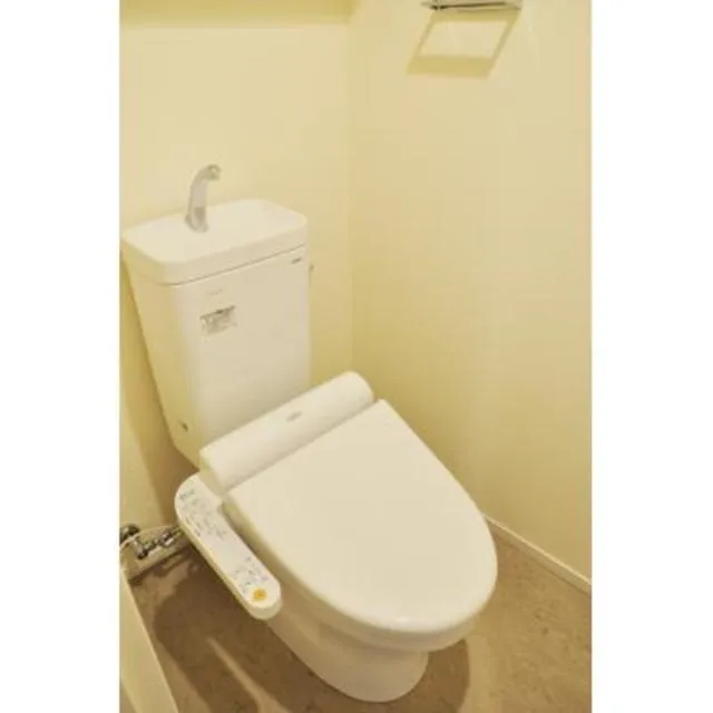 Park Axis Toyosu Canal - Interior - ["Toilet seat", "Toilet", "Rectangle"]