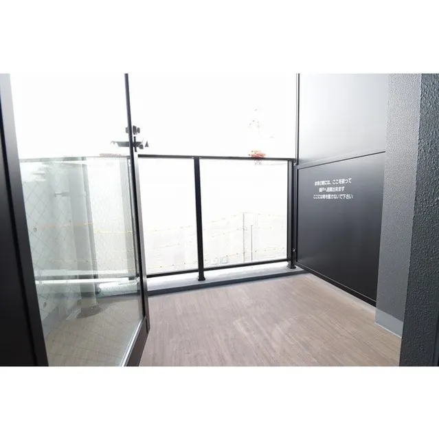 BluRock Aobadai - Interior - ["Rectangle", "Building", "Flooring"]