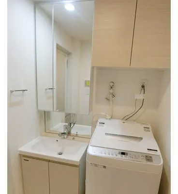 Claysia Akihabara Luxe Sweet - Interior - ["Flooring", "Floor", "Interior design"]