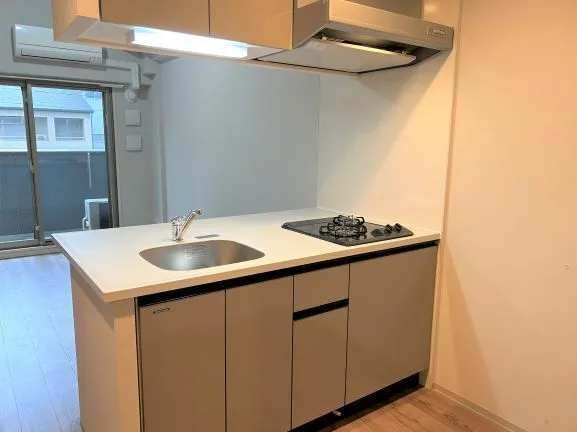 ORSUS Osaka Fukushima (formerly Rivent Fukushima) - Interior - ["Floor", "Flooring", "Kitchen"]