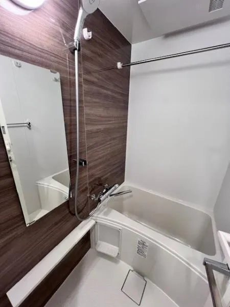Brillia Ist Oimachi - Interior - ["Plumbing fixture", "Flooring", "Floor"]