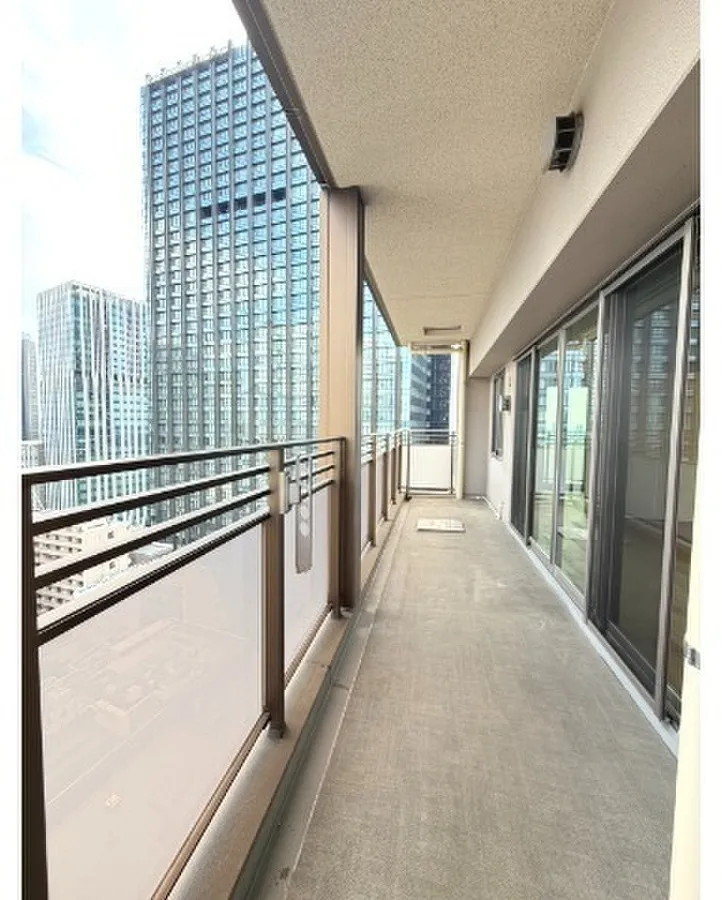 Park Tower Nishi Shinjuku M's Port