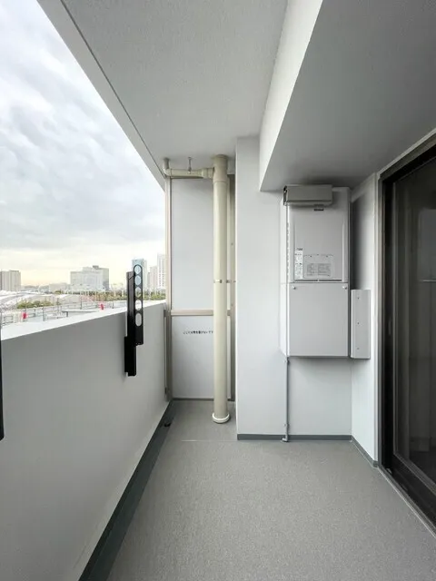 Royal Parks Ariake - Interior - ["Floor", "Flooring", "Interior design"]