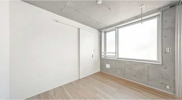 Well Square Hatsudai - Interior - ["Rectangle", "Window", "Wood"]