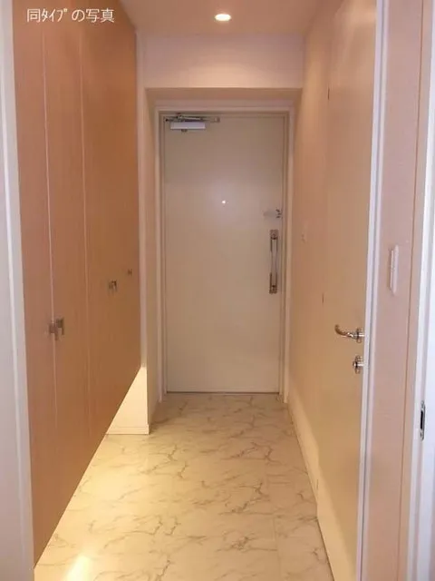 New City Apartments Shiba Park - Interior - ["Fixture", "Building", "Door"]