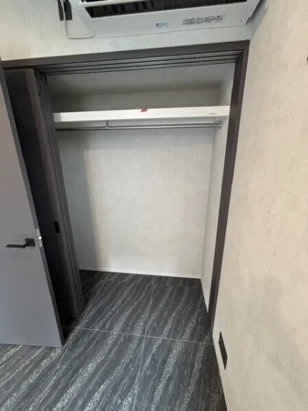 EXAM AKASAKA - Interior - ["Floor", "Composite material", "Silver"]